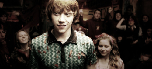 boy,  harry potter and  ron weasley