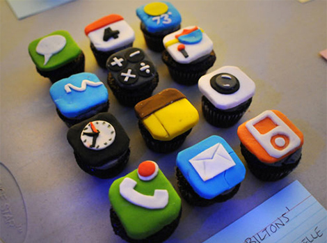 cupcake iphone, cupcakes and iphone