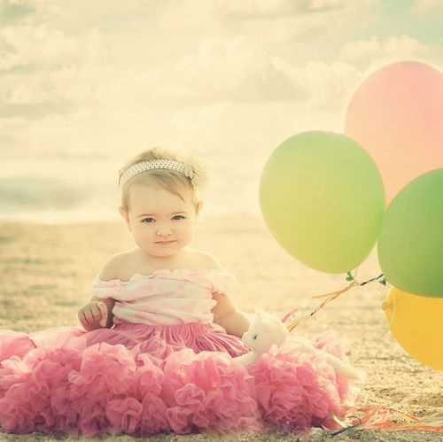 awww, baby and balloon