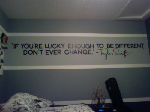 lucky, quote and room