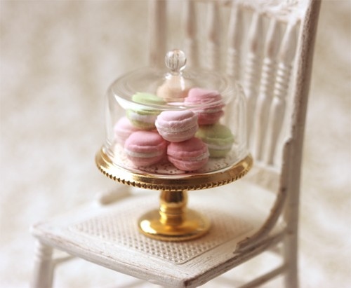 chair, gold and macroons