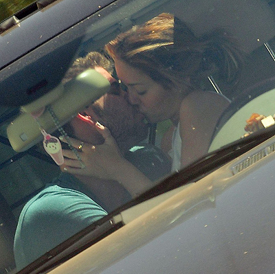 bob miley, bong hit, couple, cute, liam