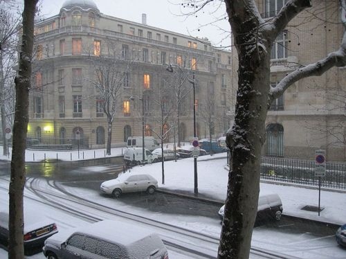 paris, snow and snowing