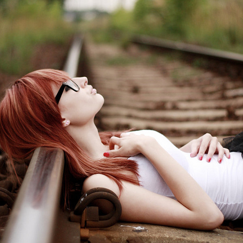 alone, die and free