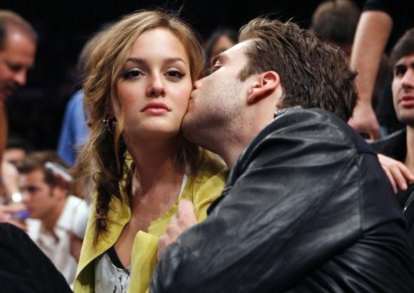 clearly doesnt gossip girl hot kiss leighton meester