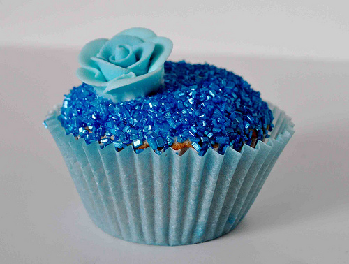 blue-cupcake-dessert-flower-food-Favim.c