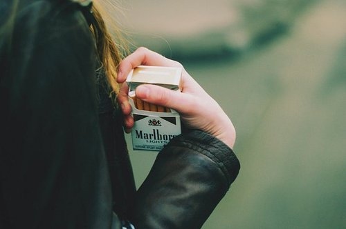 cigarrete, girl and marlboro
