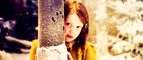 chronicles of narnia,  lucy and  lucy pevensie
