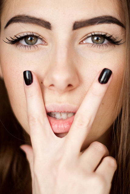 bad eyebrows,  black nails and  close up