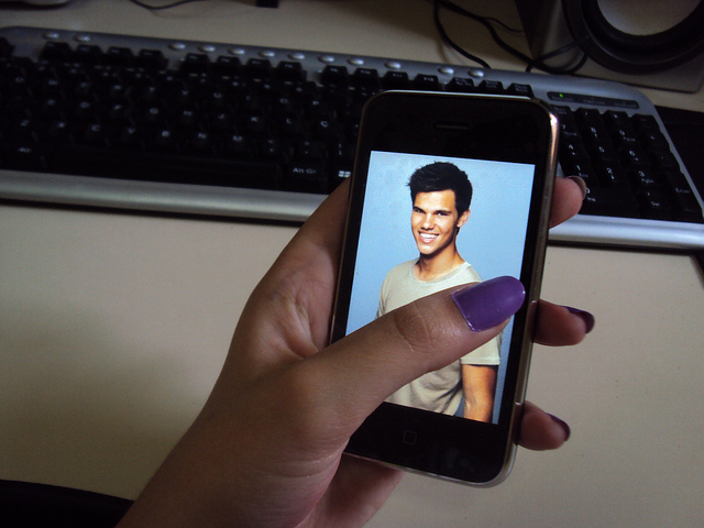 cute, lautner and nails