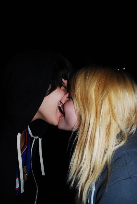 girls , kiss, lesbian, lesbians, no is boy and girl