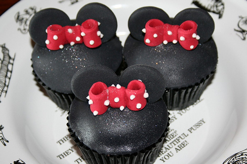 black, bow and cupcake