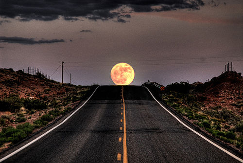 beautiful, leading lines and moon