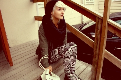 aztec leggings, blonde, fashion, girl, leggings