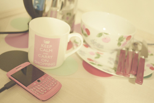 blackberry, dish and keep calm