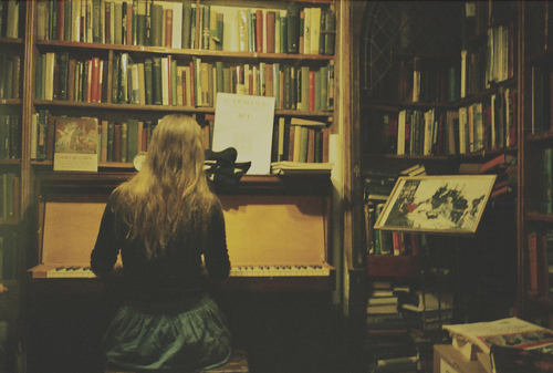 alone, books and girl