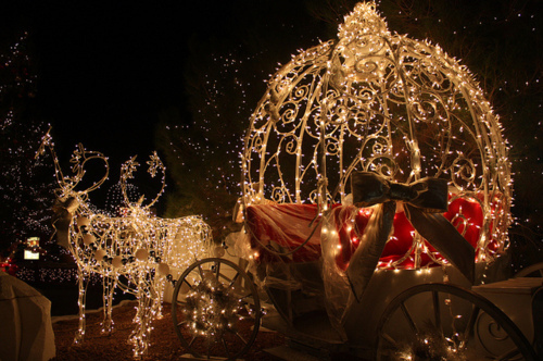 bow, carriage and chrstmas