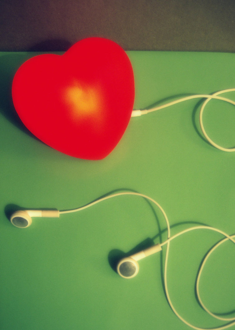 green, heart and ipod