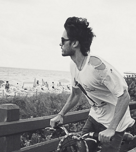 30 seconds to mars, bike and boy