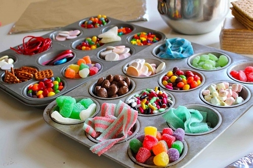 cake tray, candy and pick n mix