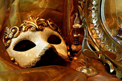 elegance, mask and masquerade