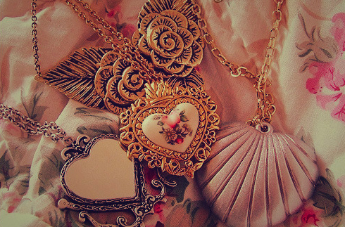heart, mirror and necklaces