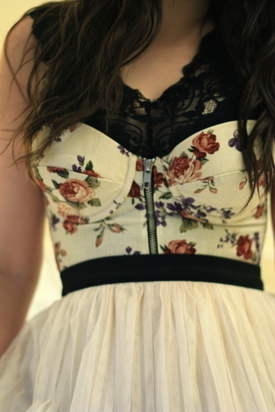 corset, fashion and flowers