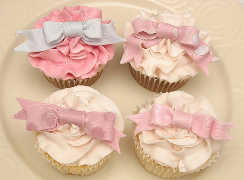 bows, cupcakes and cute