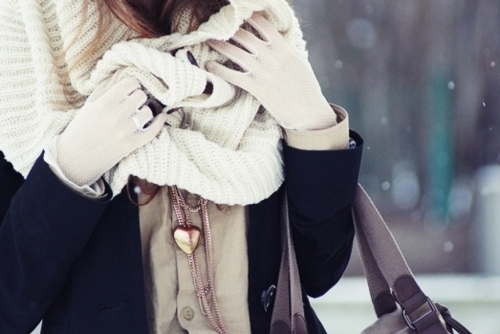 girl, gloves and heart