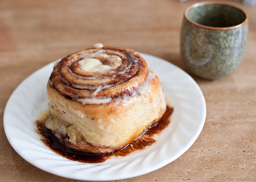 cinnamin roll, cute and delicious