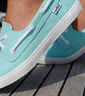 feet, noodles and noodles shoes