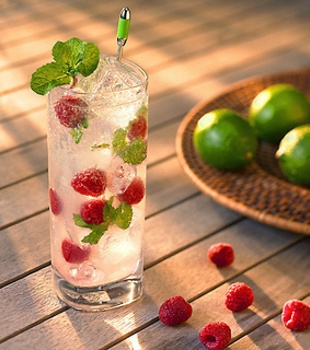 berries, beverage and drink