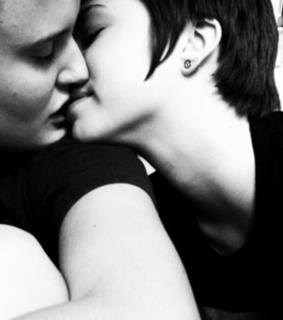 lesbian, lesbian couple and lesbian kiss