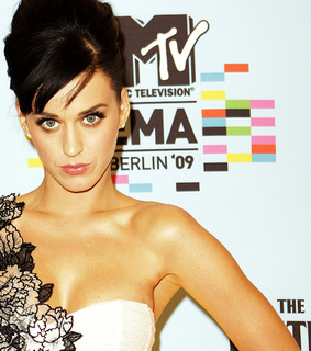 cute, ema and fashion