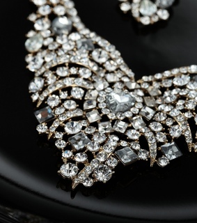 beautiful, beaytiful and bib necklace set