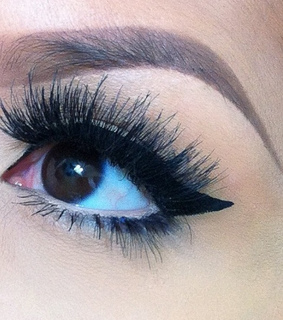 beautiful, brown eyes and brows