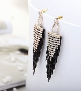 chain earrings, chain fringe earrings and chain linear earrings