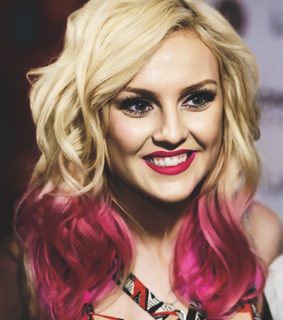 blonde, famous and hair