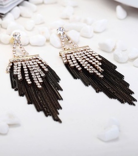 chain earrings, chain fringe earrings and chain linear earrings