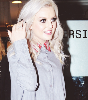 little mix and perrie edwards