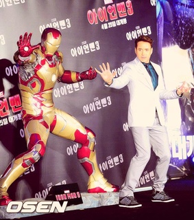 actor, avengers and hot