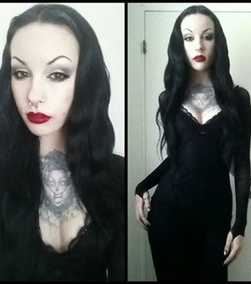 angelica sehlin, black hair and curly hair