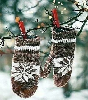 christmas, love and mittens
