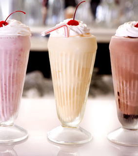 beverage, chocolate and dessert