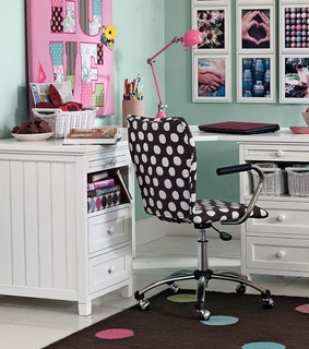 study room, light blue wall and room design ideas