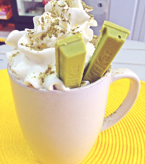 beverage, cream and drink