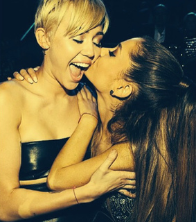 ariana grande, fan and hug