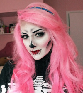 hallowen, makeup and pink hair