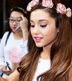 ari, ariana and ariana grande