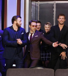 black widow, bruce banner and captain america